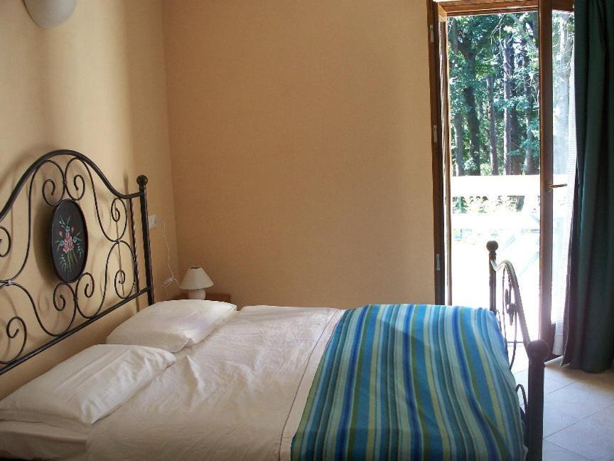 Agriturismo Monterosso ヴェルバーニア エクステリア 写真
